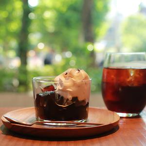 苦味と酸味が絶妙「カカオニブコーヒーゼリー」