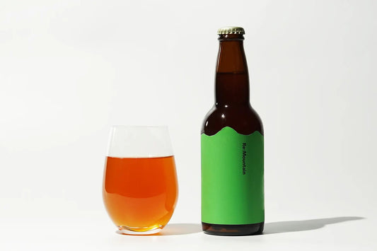 異色のコラボレーションによるジュニパーの枝葉とカカオハスクを使用した新感覚クラフトビール「Re:Mountain」を8月11日より数量限定発売