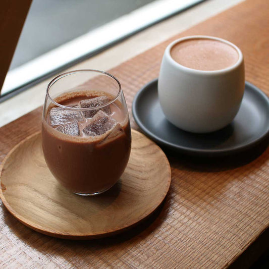 「ホットチョコレート」と「ココア」の違いについて、考える。
