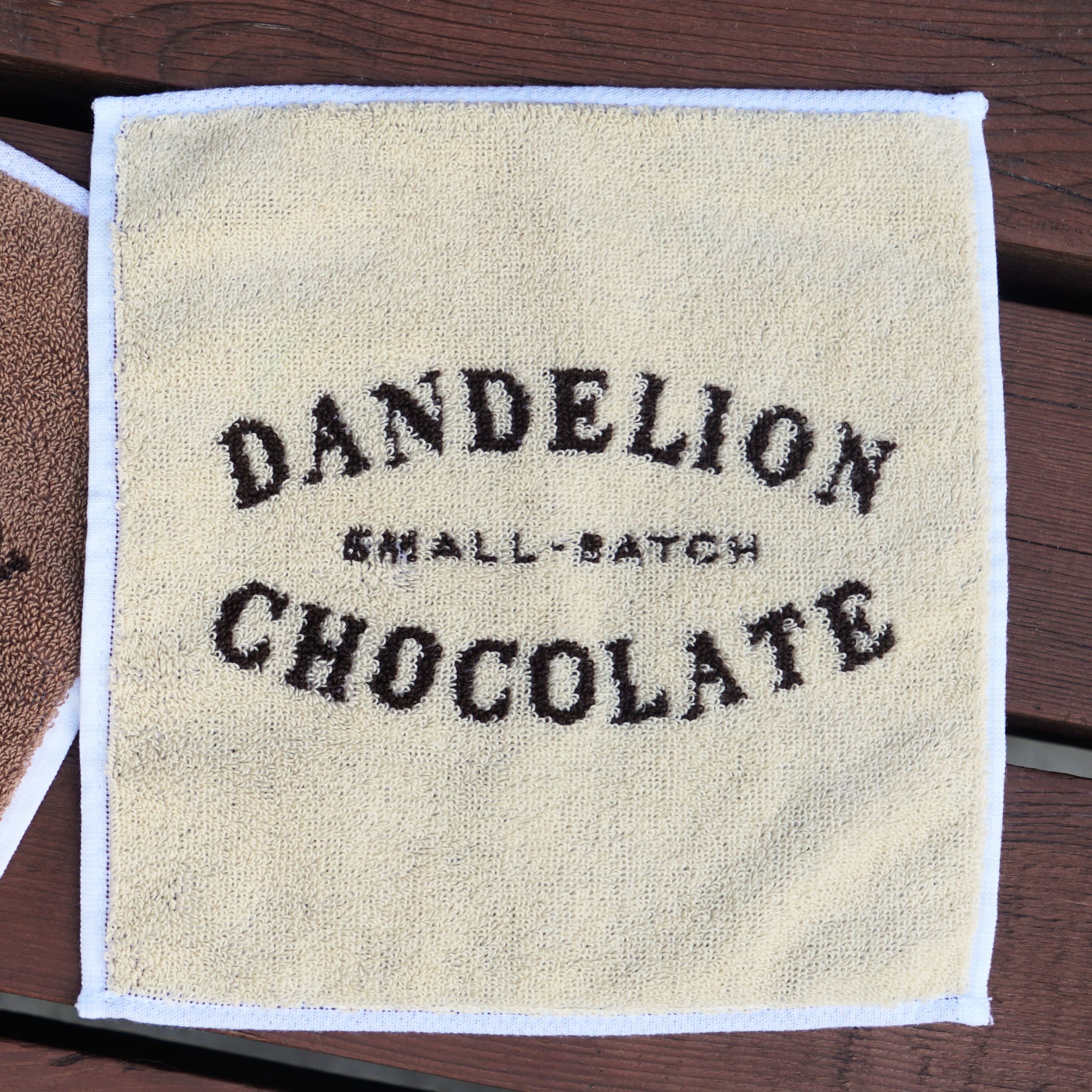 城下町のダンデライオン 特製タオル Pocket Towel – Dandelion Chocolate 公式サイト